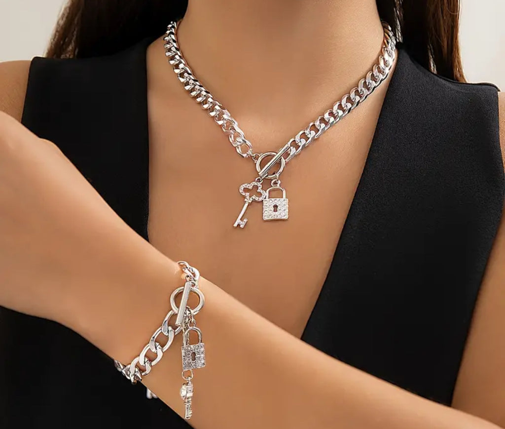 Necklace + Bracelet Stylish Jewelry Set
